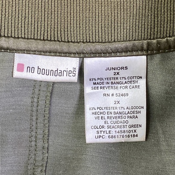 NO Boundaries Green Satin Full Zip Bomber Jacket - Picture 9 of 11